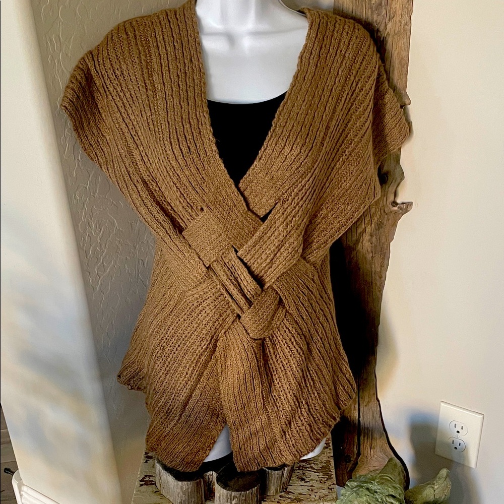 NWT Women’s Sweater Vest size Small